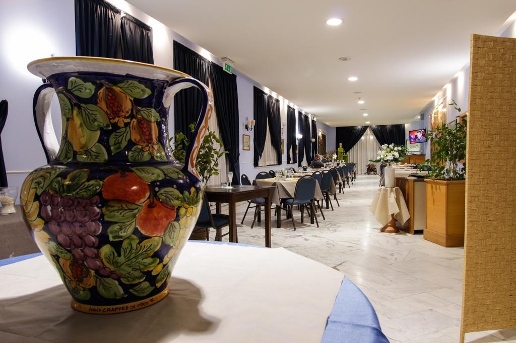 Miramare Hotel Катания Экстерьер фото